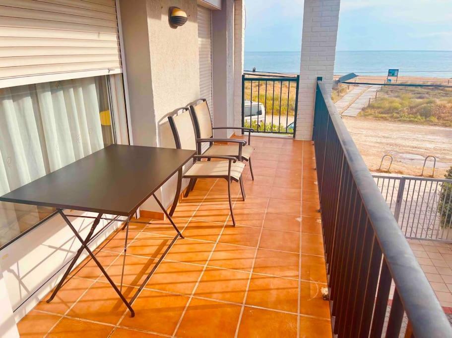 Apartamento En Primera Linea De Playa Denia Ngoại thất bức ảnh