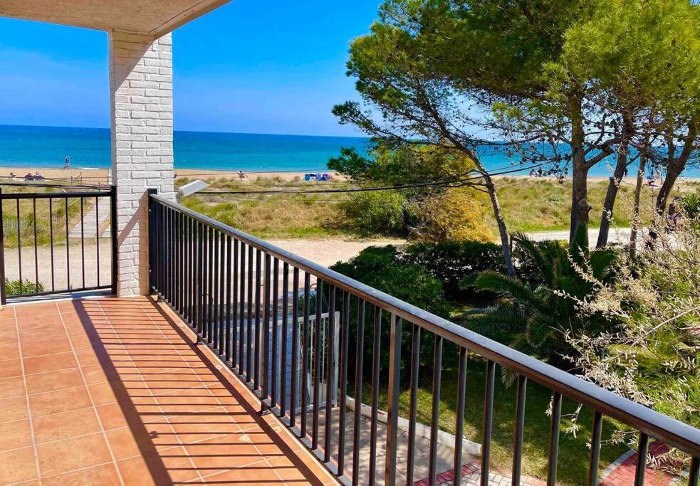 Apartamento En Primera Linea De Playa Denia Ngoại thất bức ảnh